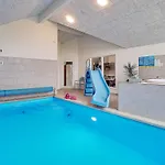 5 Star Holiday Home In Grenaa *