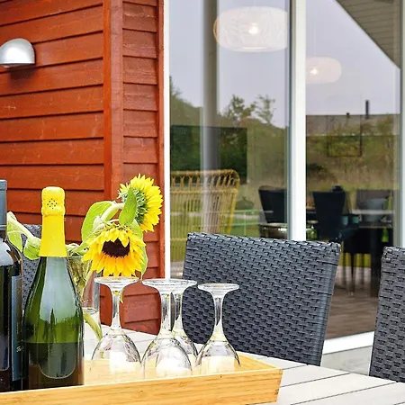 Luxury Retreat With Pool - By Traum Grenaa