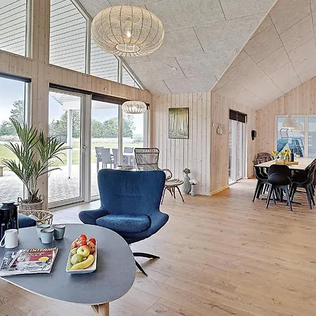 Luxury Retreat With Pool - By Traum Holiday home Grenaa