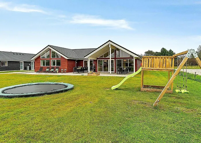 Ferienhaus Luxury Retreat With Pool - By Traum