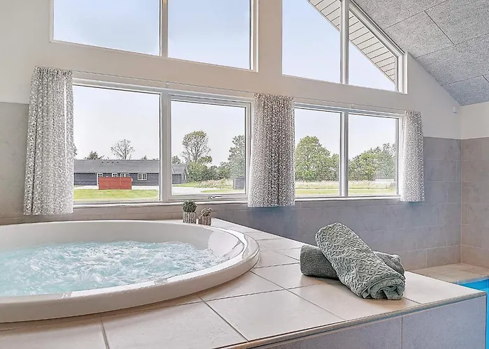 Luxury Retreat With Pool - By Traum Ferienhaus