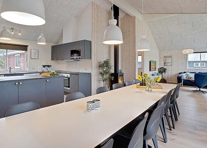 Luxury Retreat With Pool - By Traum Ferienhaus Grenå