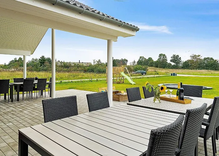 Luxury Retreat With Pool - By Traum Nyaraló Grenå